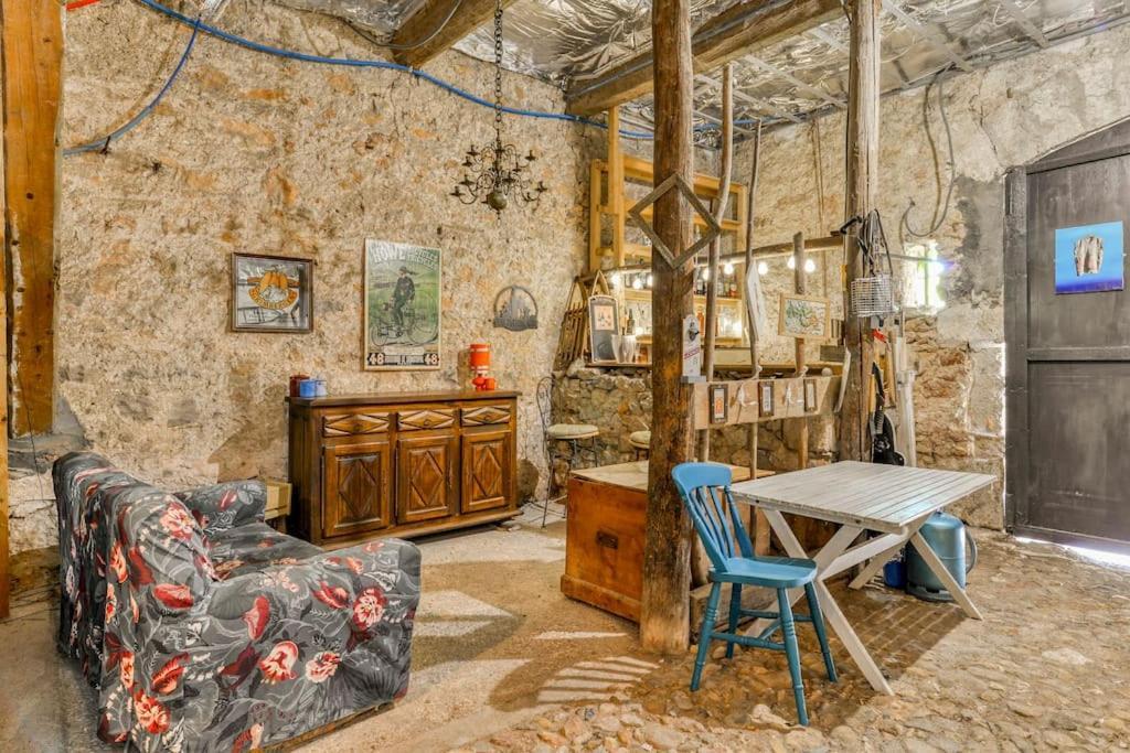 La Calade Bed & Breakfast Montouliers Luaran gambar
