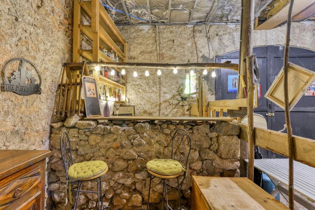 La Calade Bed & Breakfast Montouliers Luaran gambar