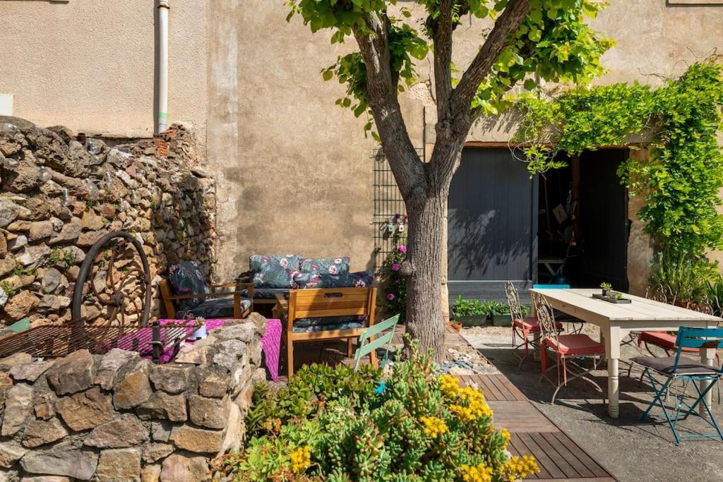 La Calade Bed & Breakfast Montouliers Luaran gambar